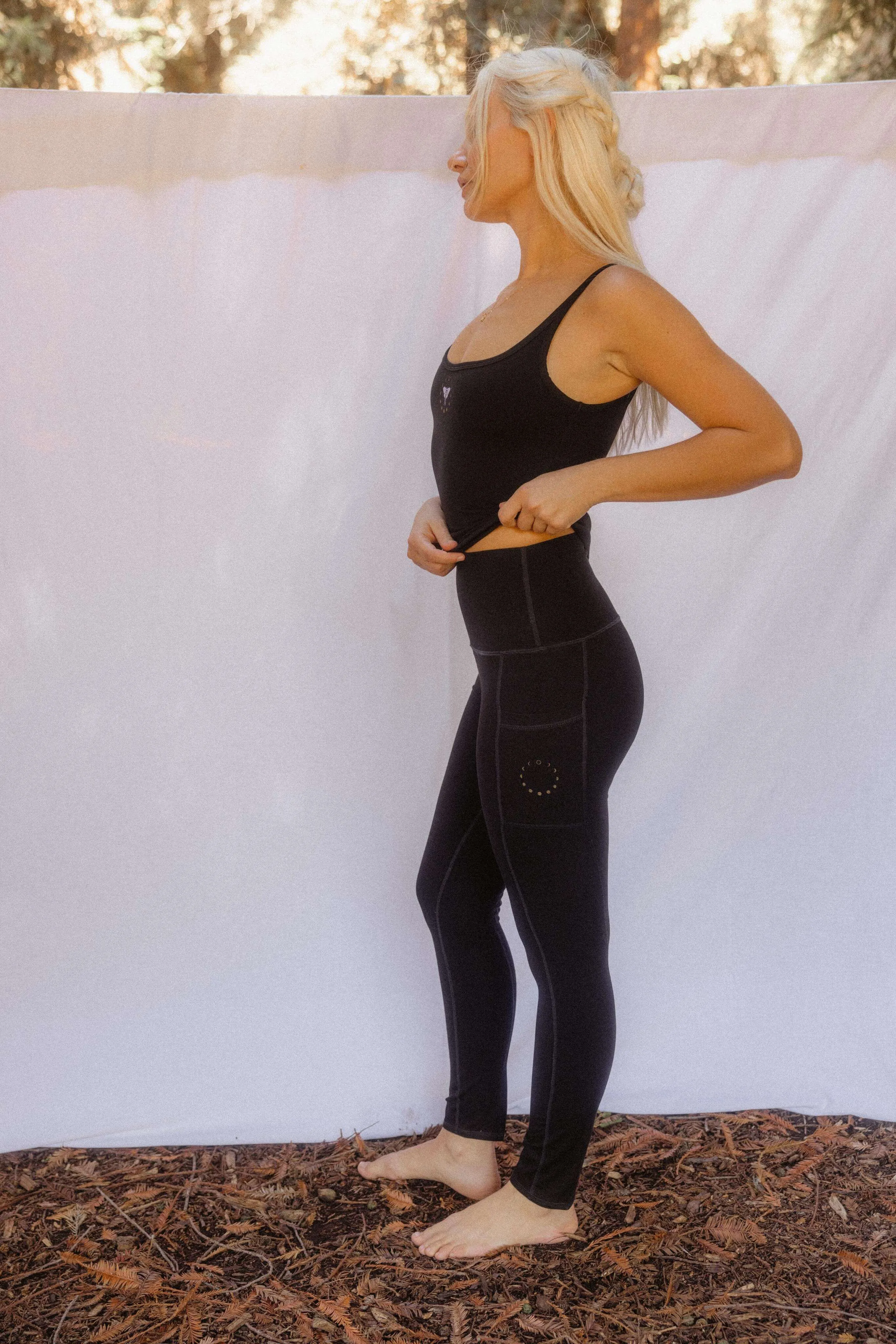 Astral Travel Pocket Leggings