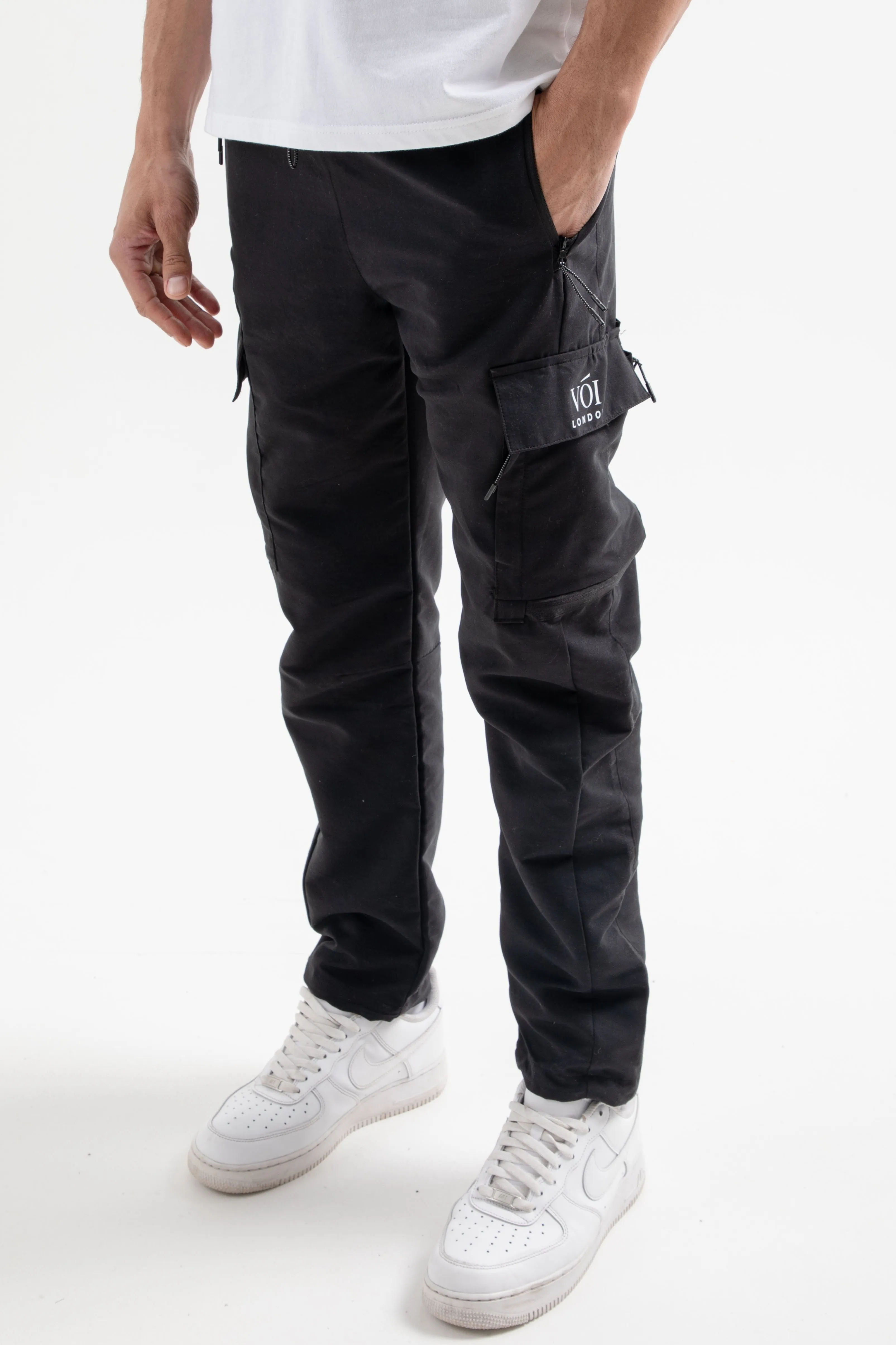 Baylis Tapered Cargo Woven Pants - Black