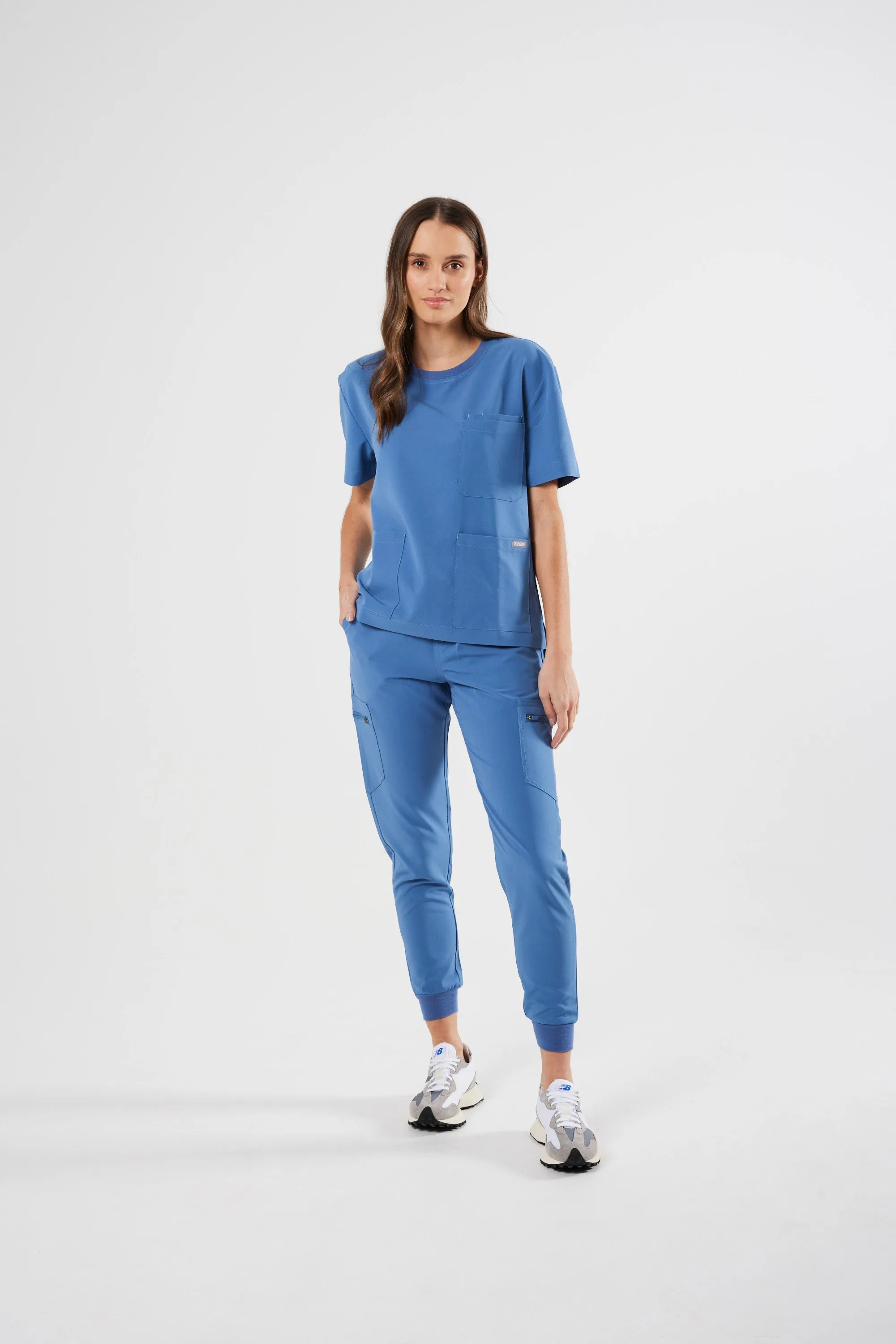 CLASSIC CREW NECK WOMEN'S SCRUB TOP (CEIL BLUE)