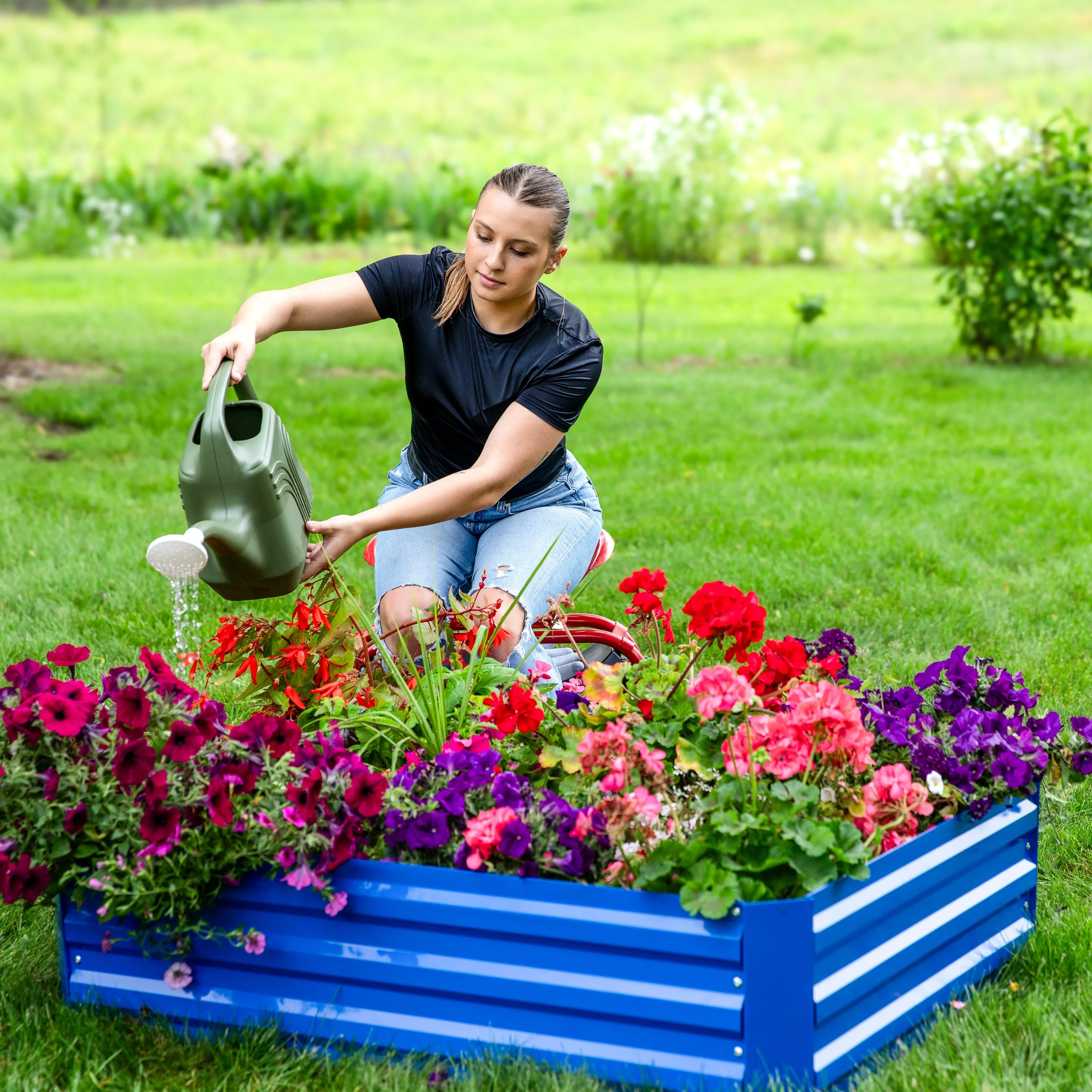 Sunnydaze Galvanized Steel Raised Garden Bed